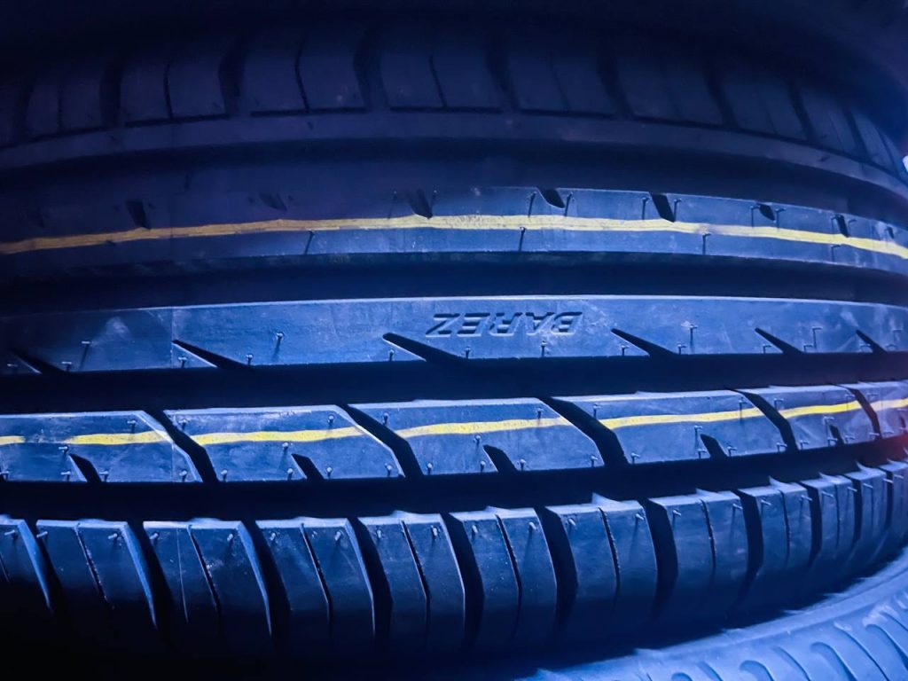 لاستیک بارز 205/50R16 گل P624