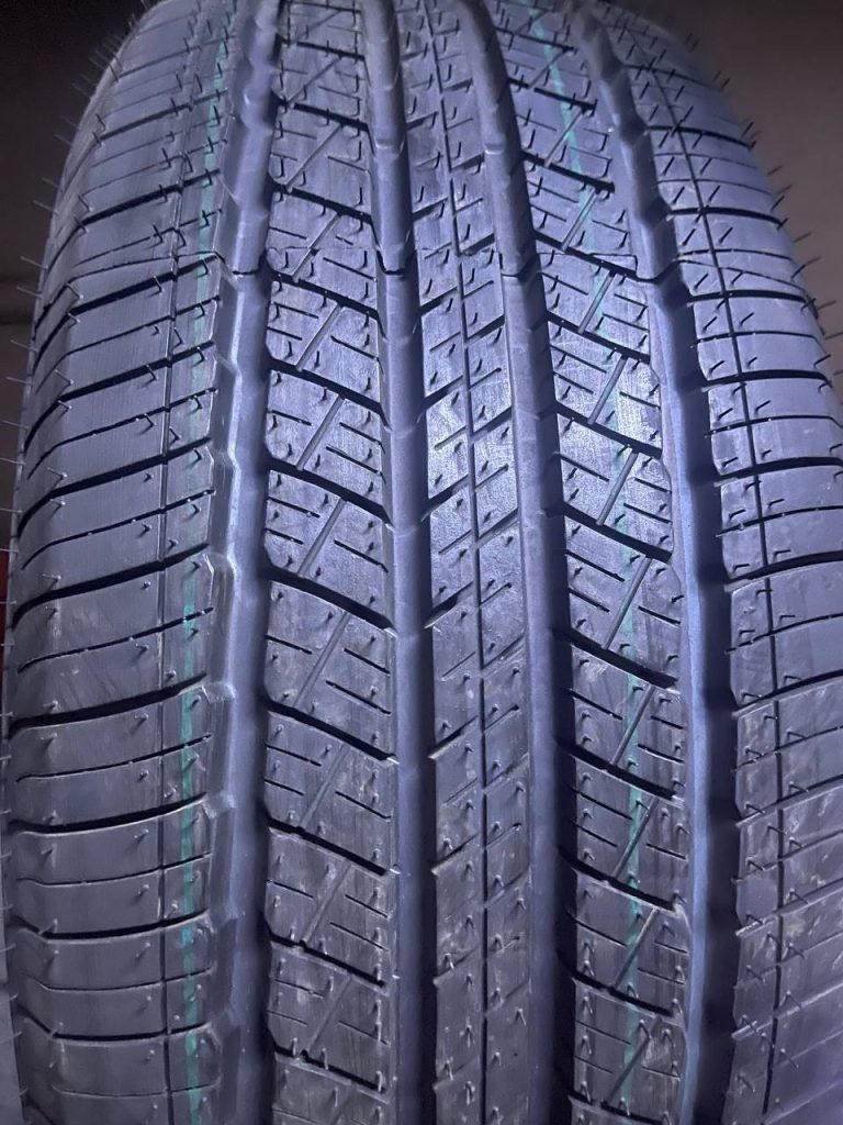 لاستیک بارز 225/55R18 گل S673 با چسبندگی عالی و طراحی بهینه برای خودروهای سواری و شاسیبلند